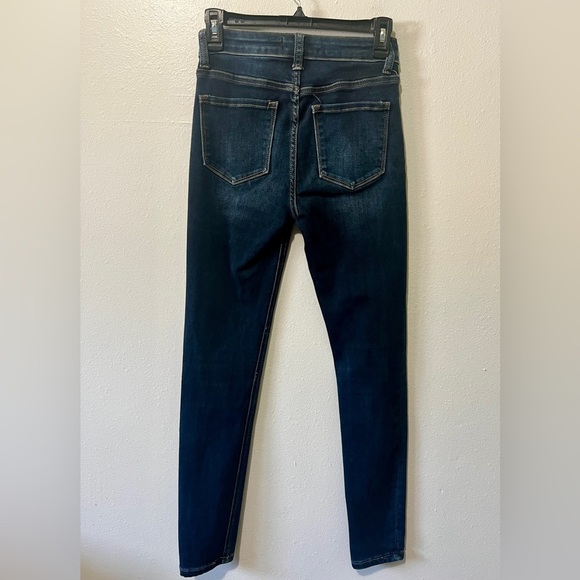 VERVET Dark Wash Classic Skinny Jeans - Size 26 - Picture 5 of 11